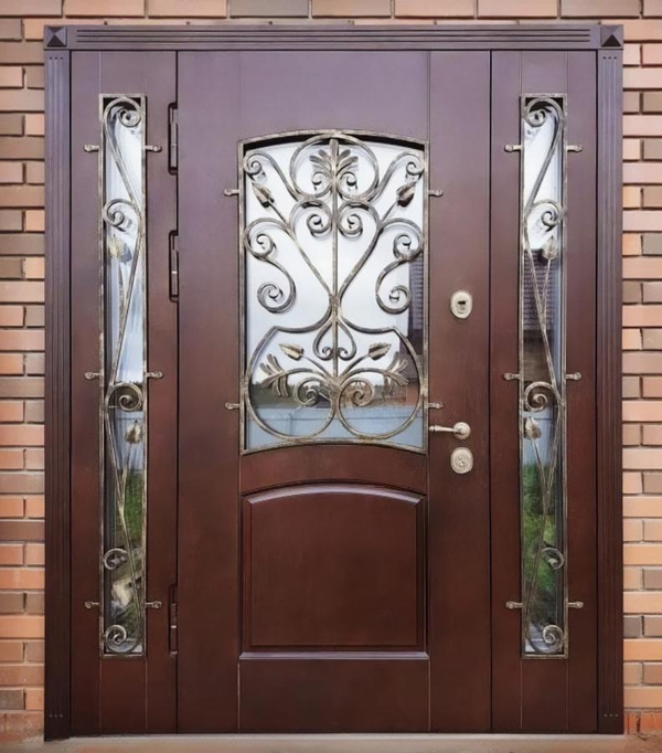 Входная парадная дверь Входная парадная дверь