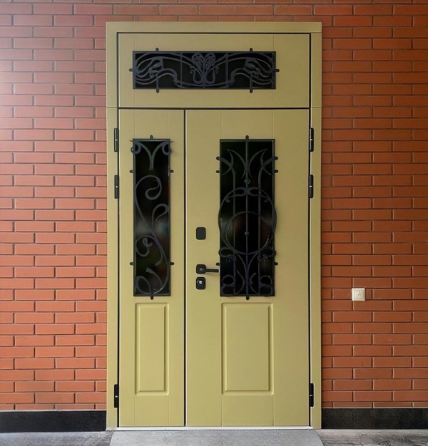 С верхней вставкой С верхней вставкой