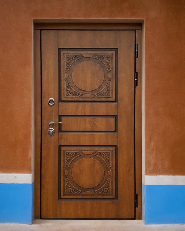 Термодверь МДФ, вид с улицы Термодверь МДФ, вид с улицы