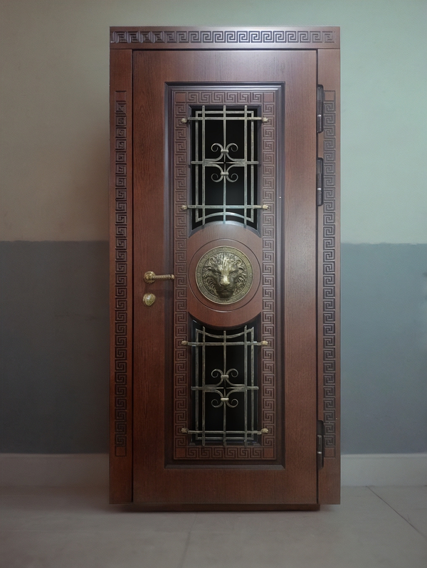 Дверь с декором лев Дверь с декором лев