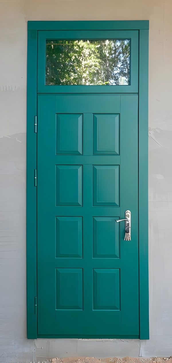 Зеленая дверь с фрамугой Зеленая дверь с фрамугой