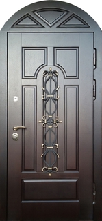 Арочная входная термодверь с плитами МДФ и кованым элементом Арочная входная термодверь с плитами МДФ и кованым элементом